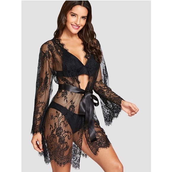 Black Lace Robe with Thong - Picture 2 of 4